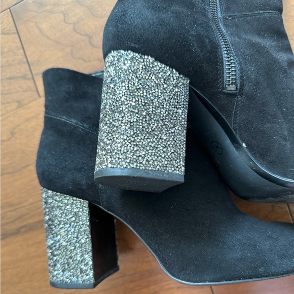 Michael Kors Cher Suede Ankle Boot size 8.5 - Picture 5 of 6